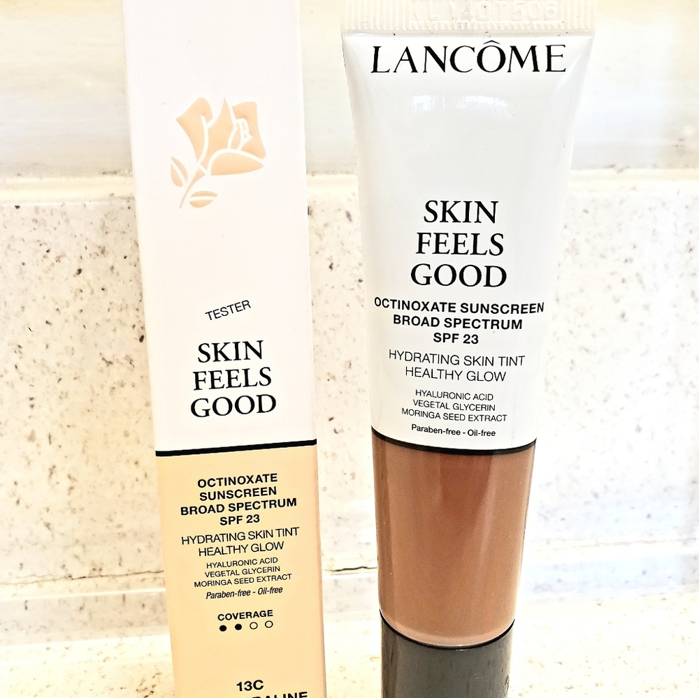 Lancôme Skin Feels Good Hydrating Skin Tint 13C COOL PRALINE